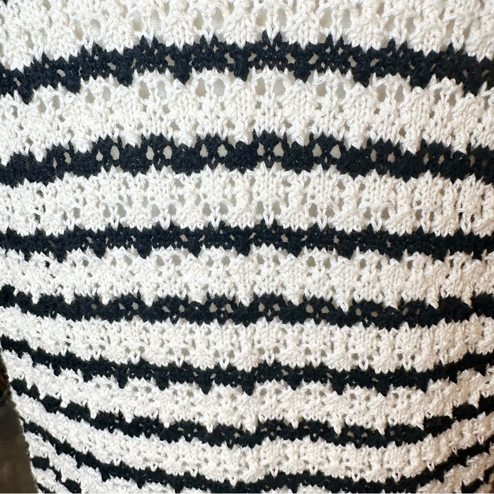 Sanctuary NWT Crochet Black and White Striped Sweater Vest/Tank - Picture 6 of 12